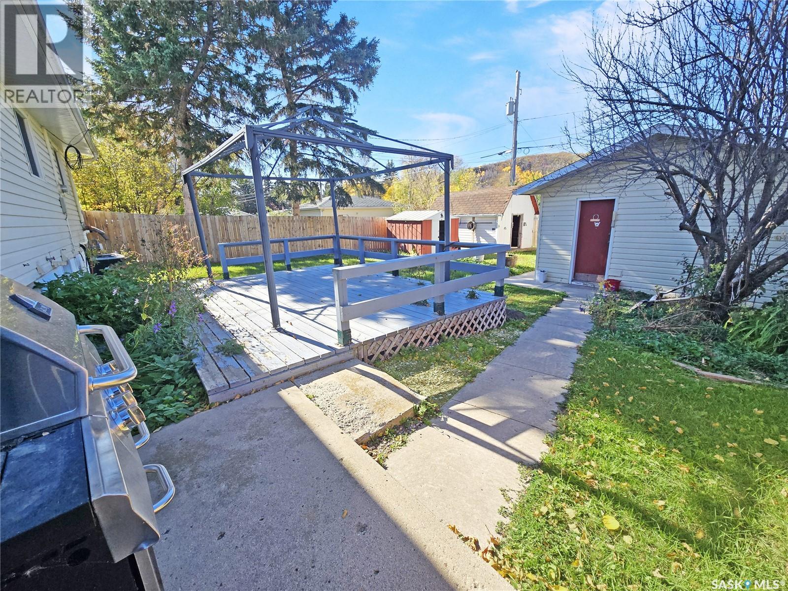 366 Hudson Avenue Property Photo 29
