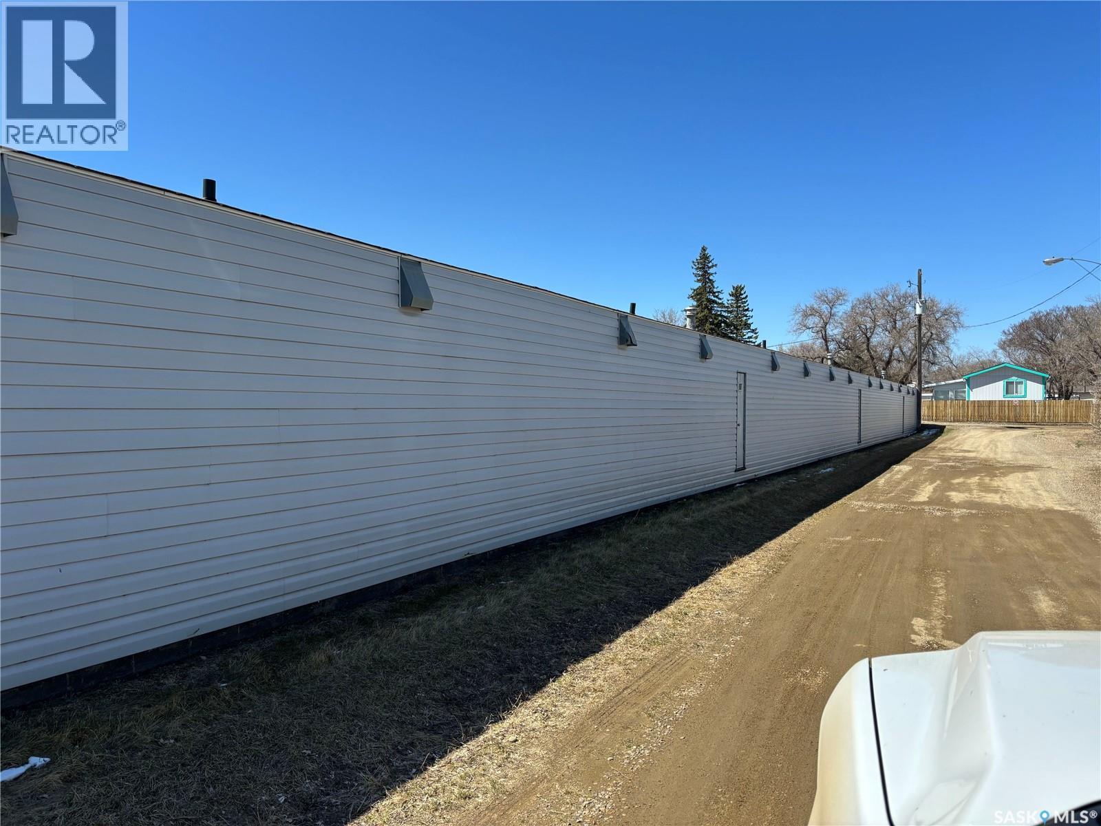 155 North Service Road W Property Photo 7