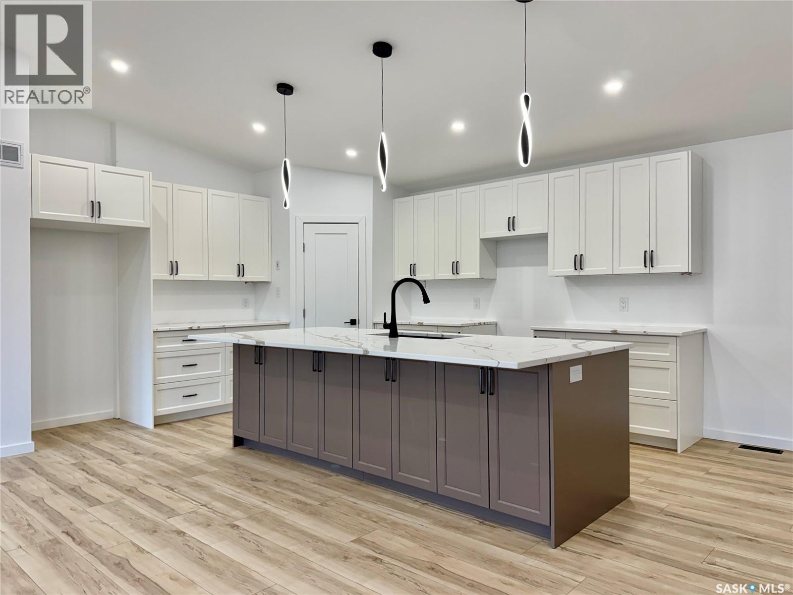 43 Franklin Avenue Property Photo 10