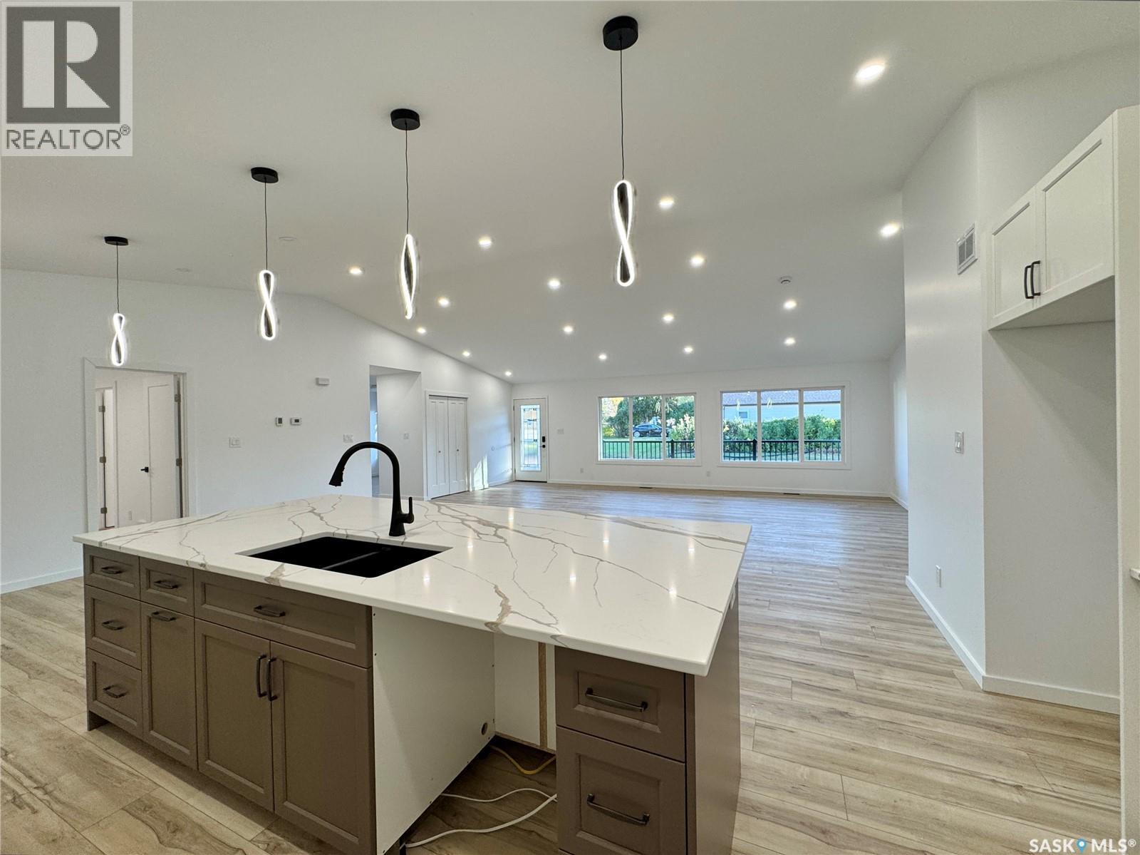 43 Franklin Avenue Property Photo 15