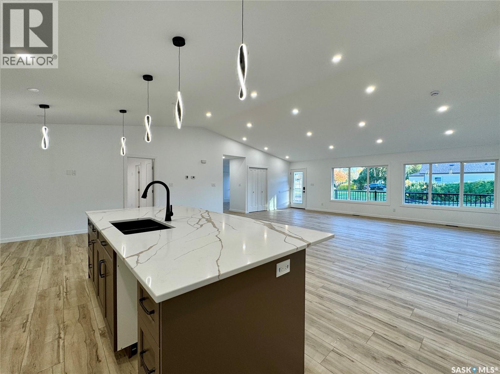 43 Franklin Avenue Property Photo 16