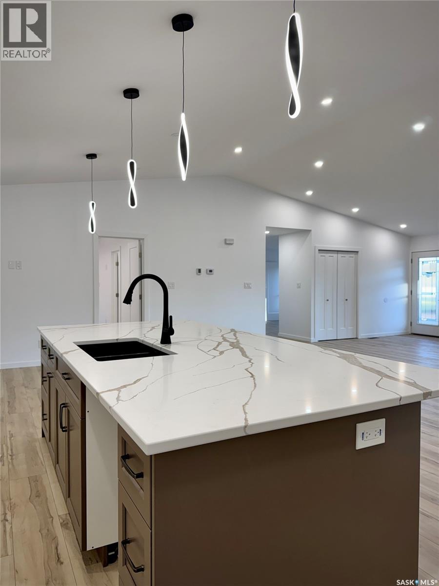 43 Franklin Avenue Property Photo 19