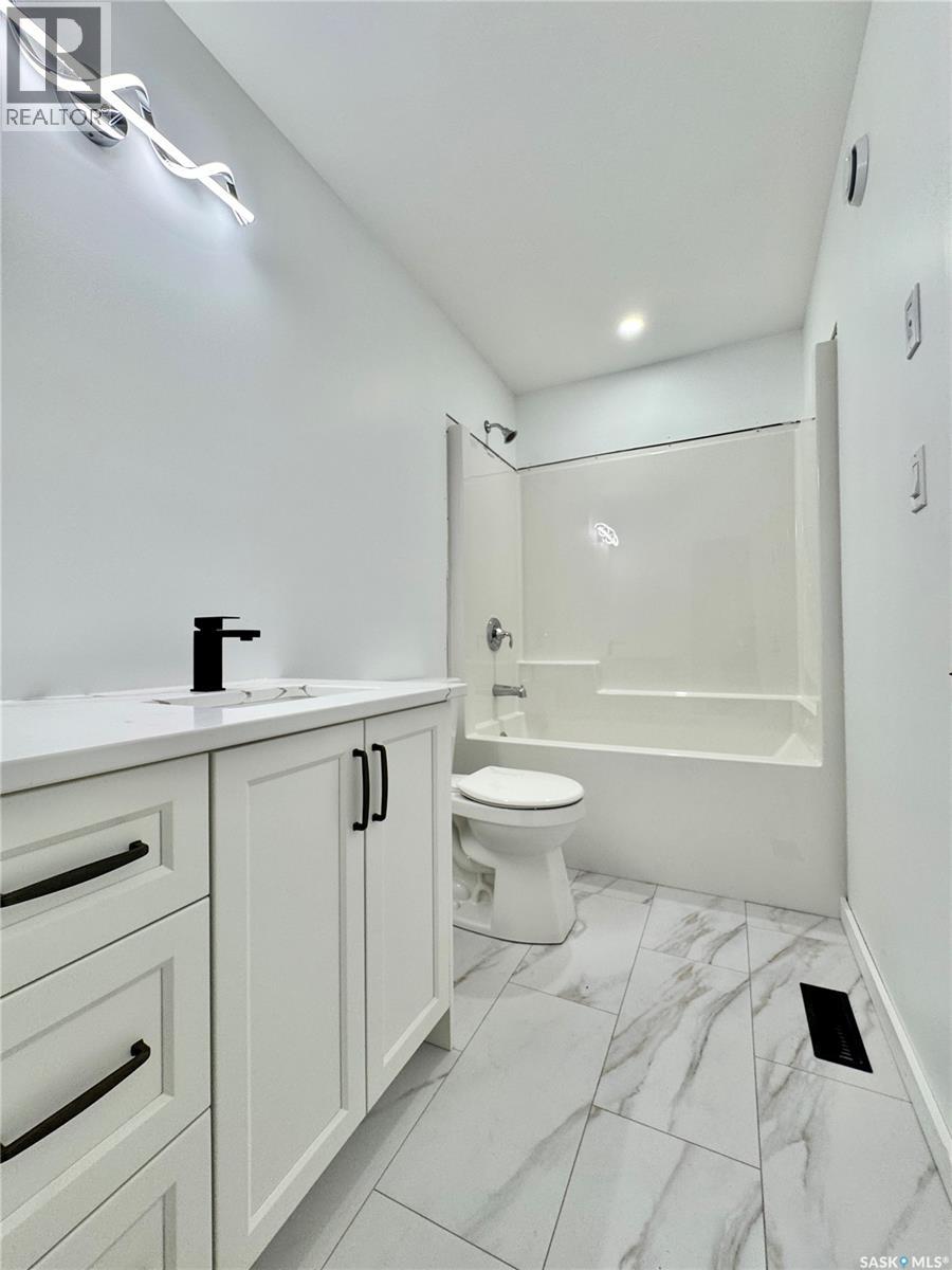 43 Franklin Avenue Property Photo 29
