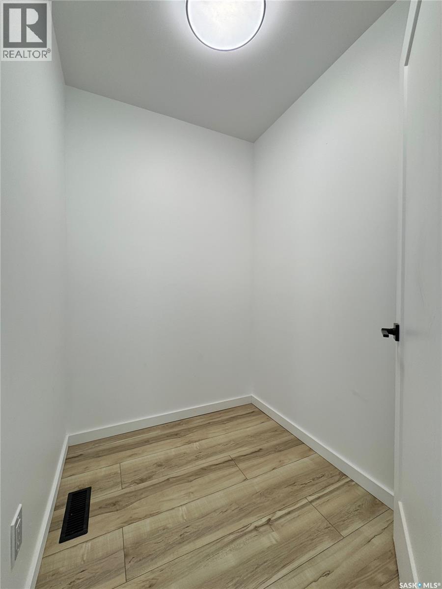 43 Franklin Avenue Property Photo 34