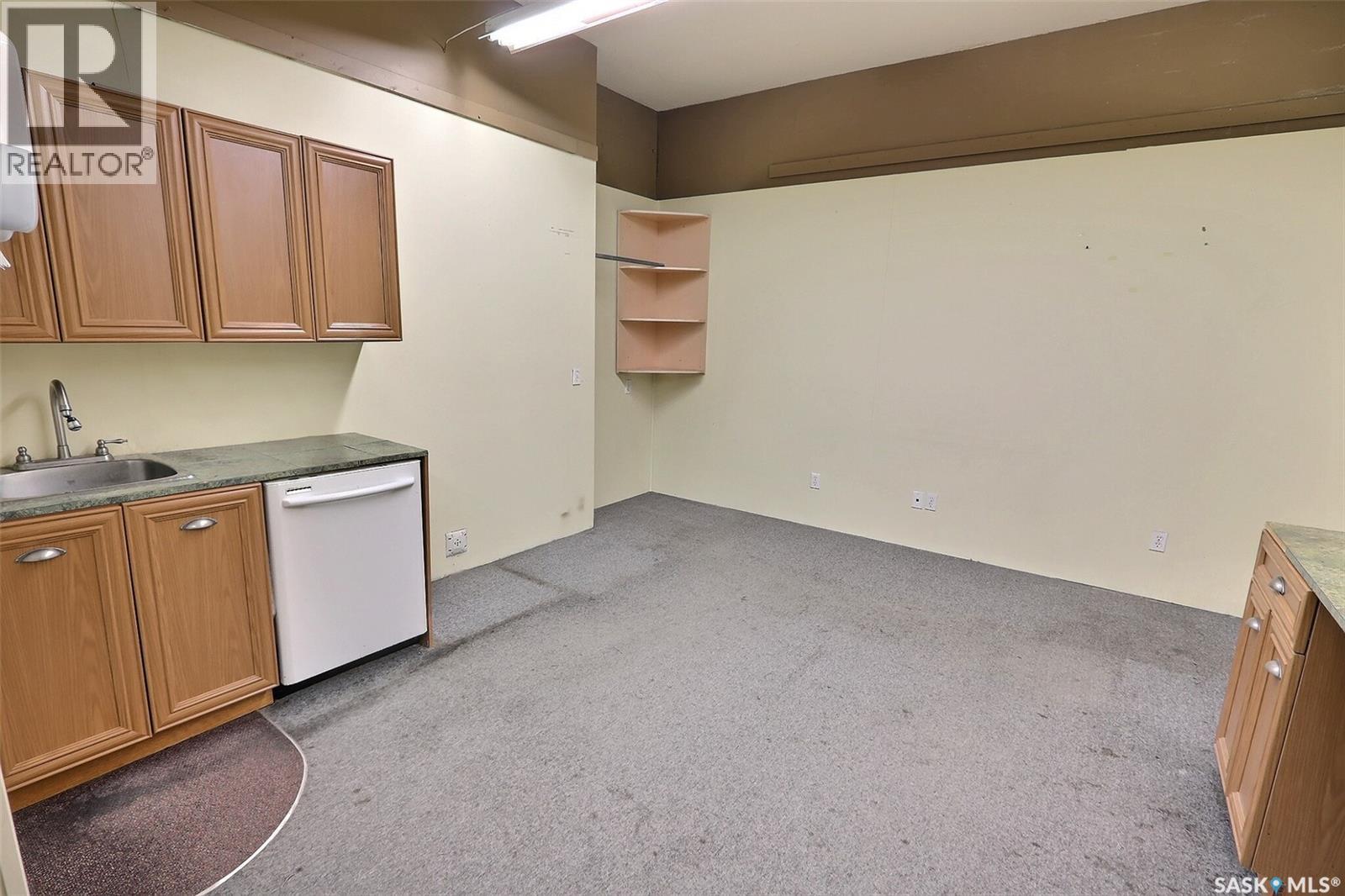 1306 Central Avenue Property Photo 9