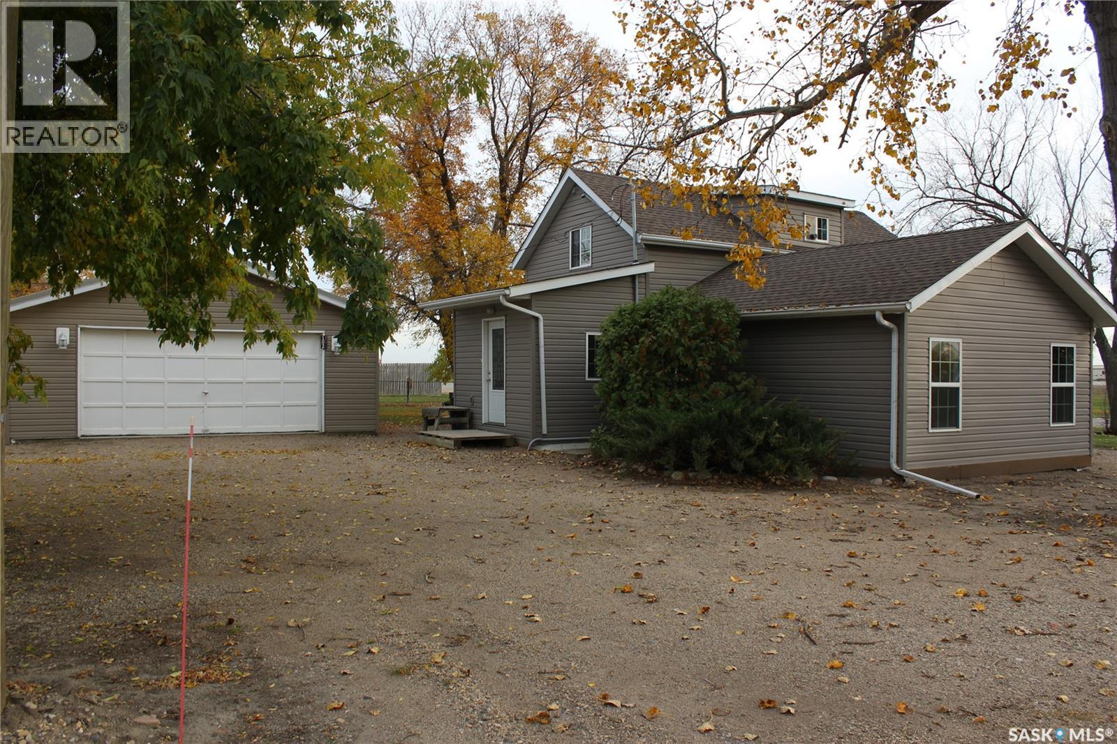 102 Mainprize Street Property Photo 1
