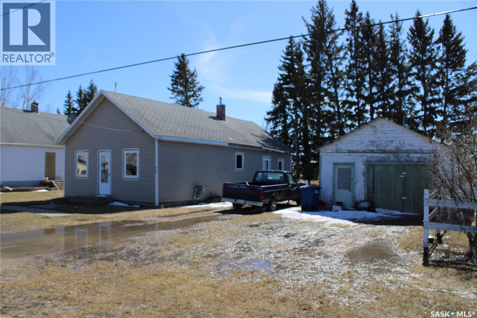 407 1st Avenue Property Photo 4