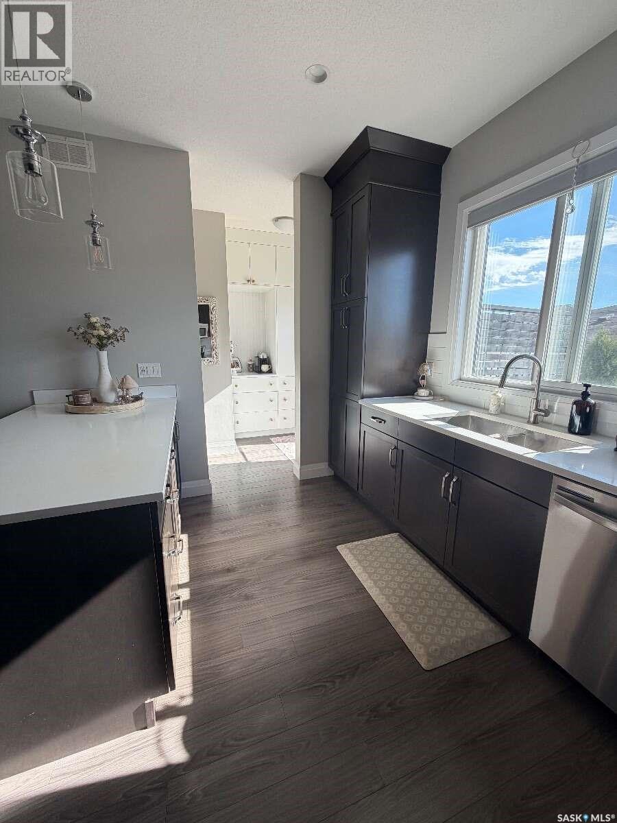 5325 Green Silverberry Drive E Property Photo 13