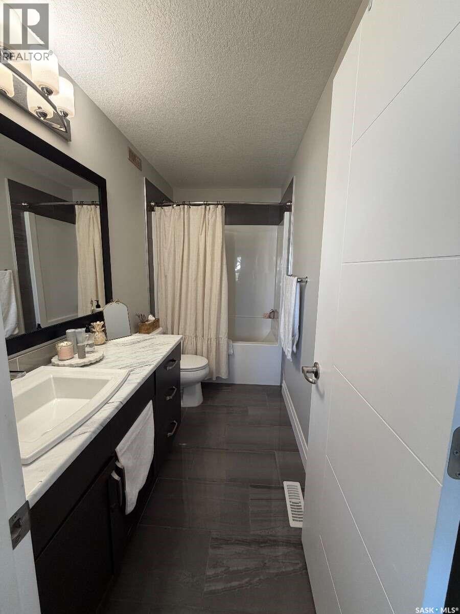 5325 Green Silverberry Drive E Property Photo 20