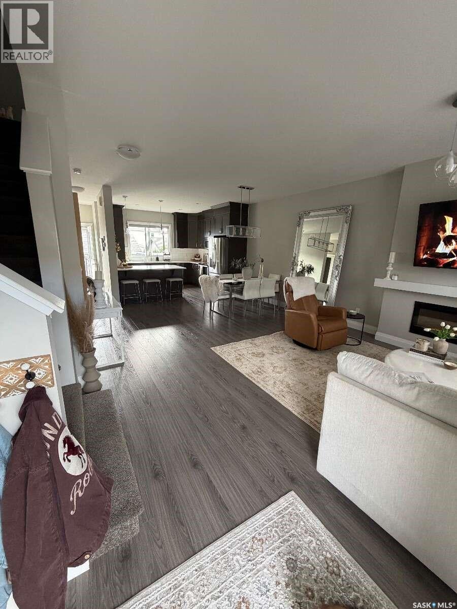 5325 Green Silverberry Drive E Property Photo 22