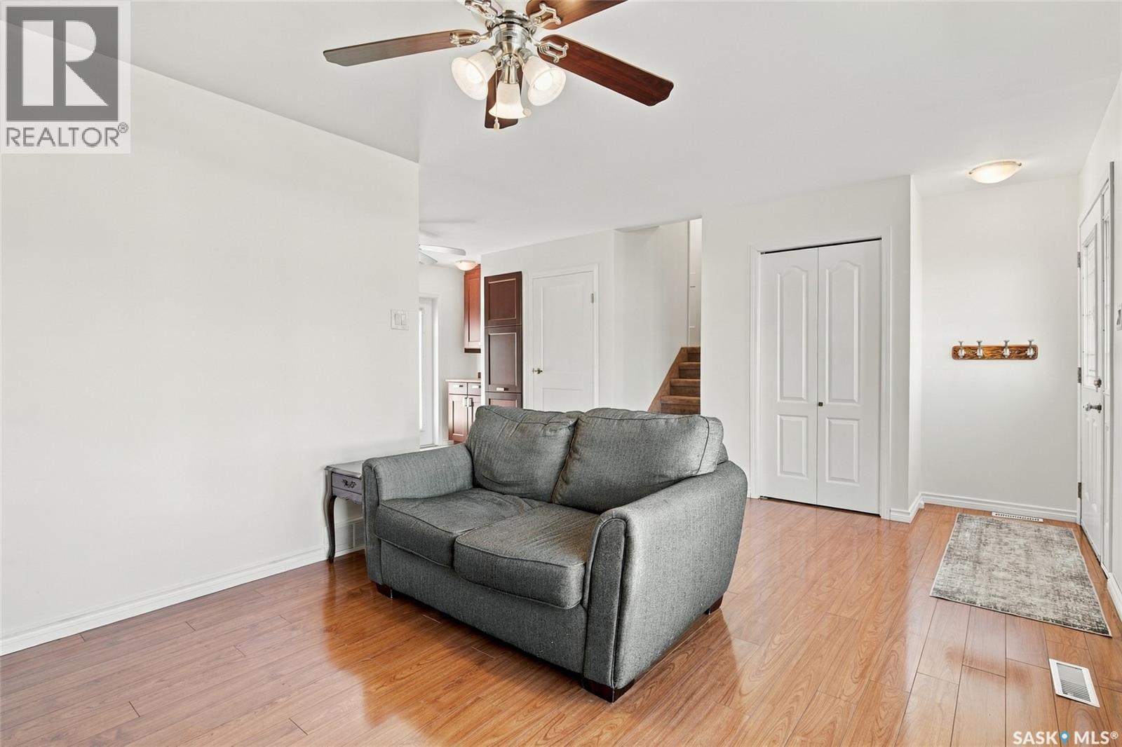 231 Priel Crescent Property Photo 5