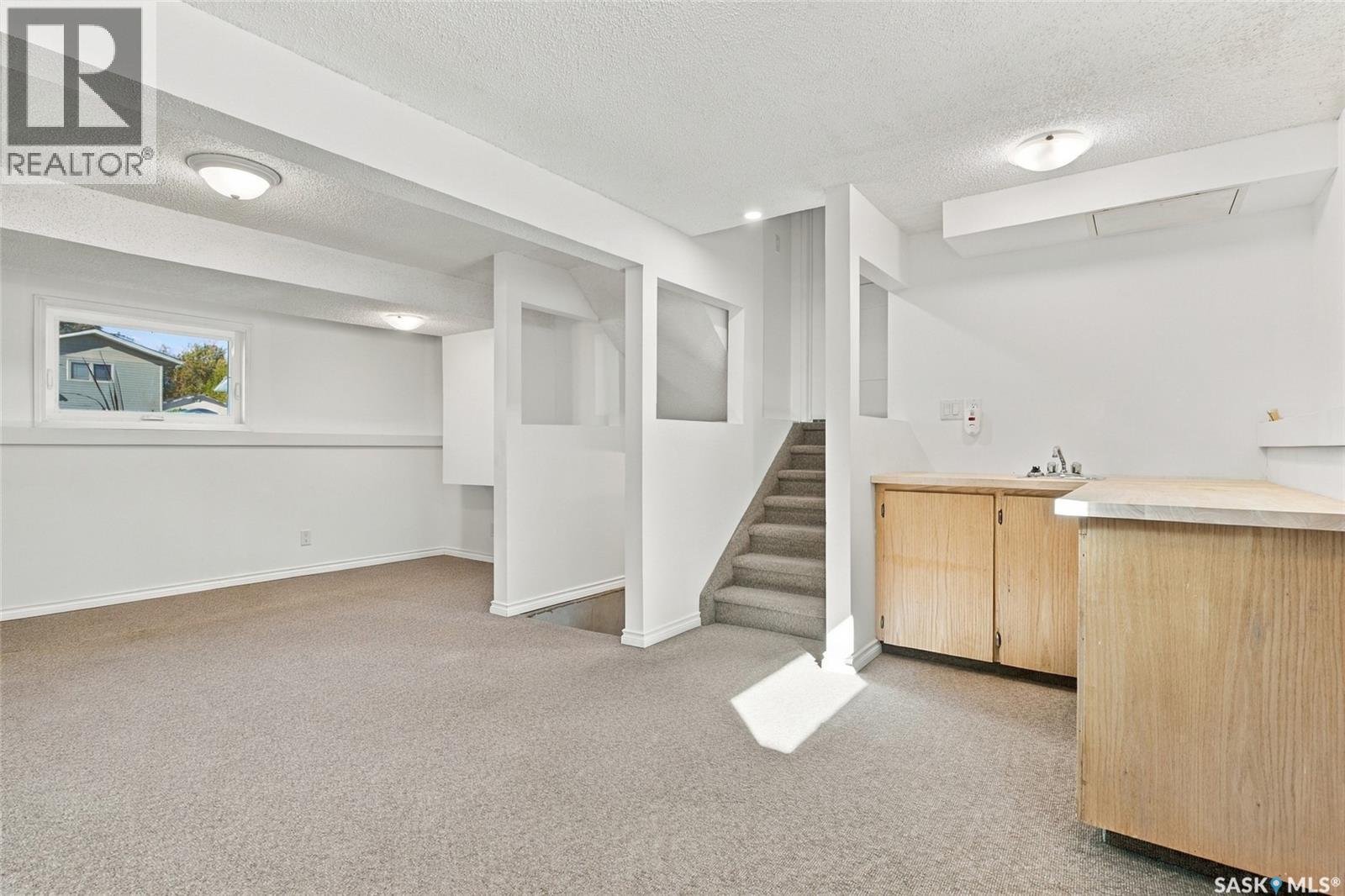 231 Priel Crescent Property Photo 22