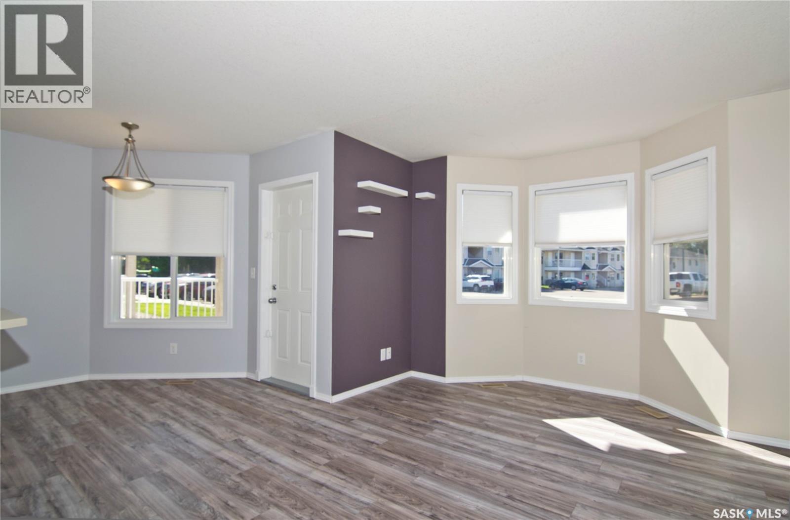 1049 Birchwood Place Property Photo 10