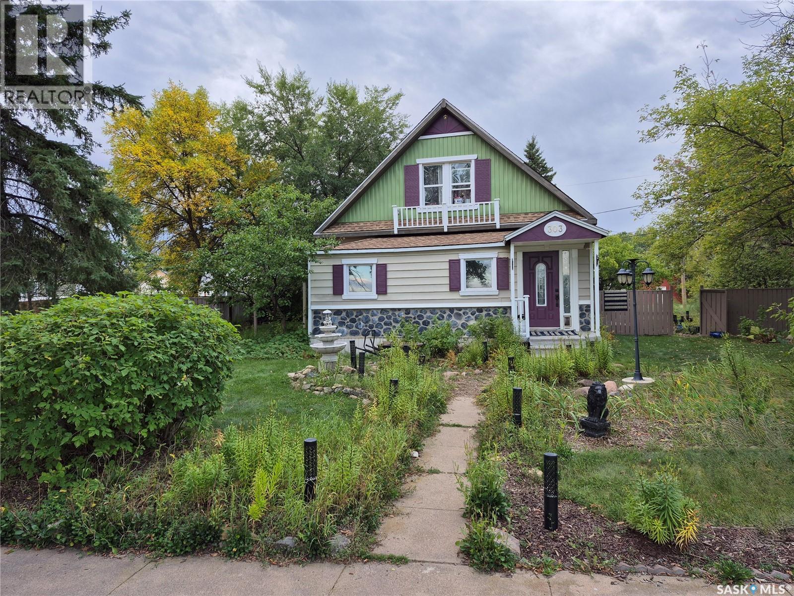 303 Edward Street Property Photo 1