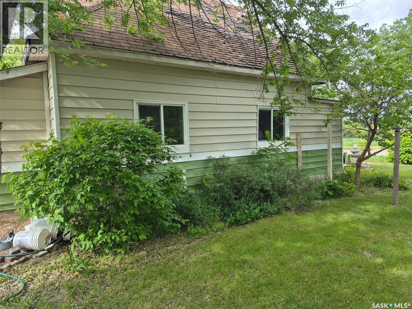303 Edward Street Property Photo 30