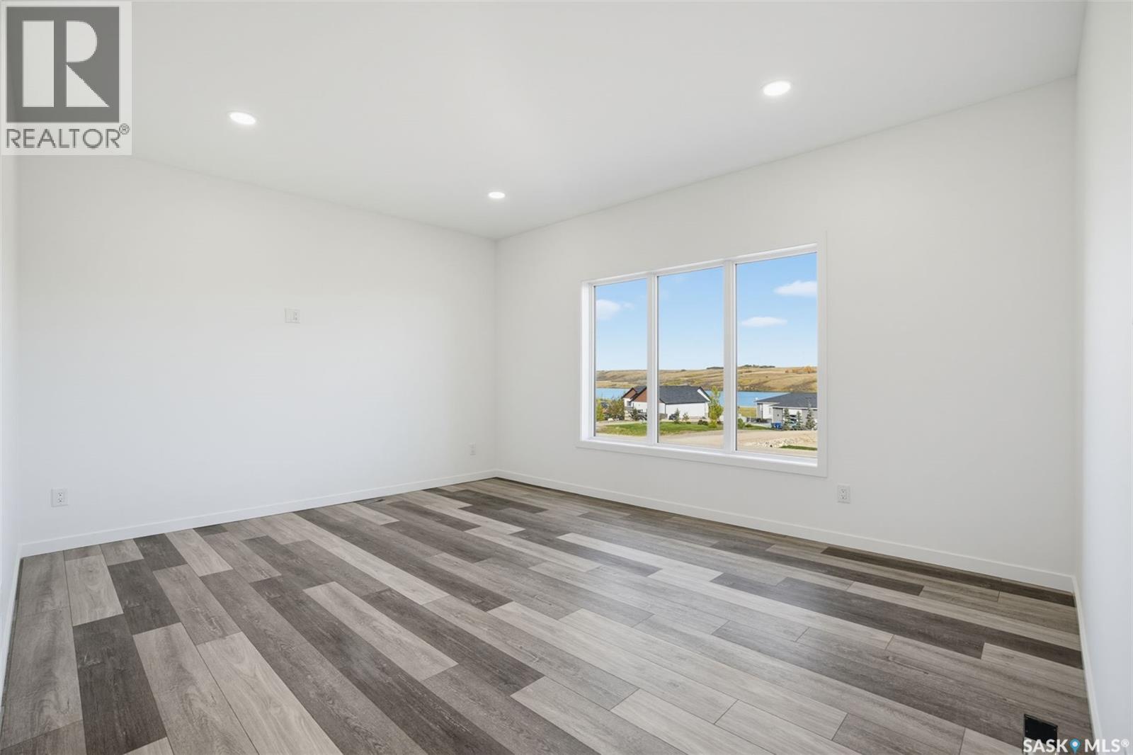 20 Sunrise Drive Property Photo 5