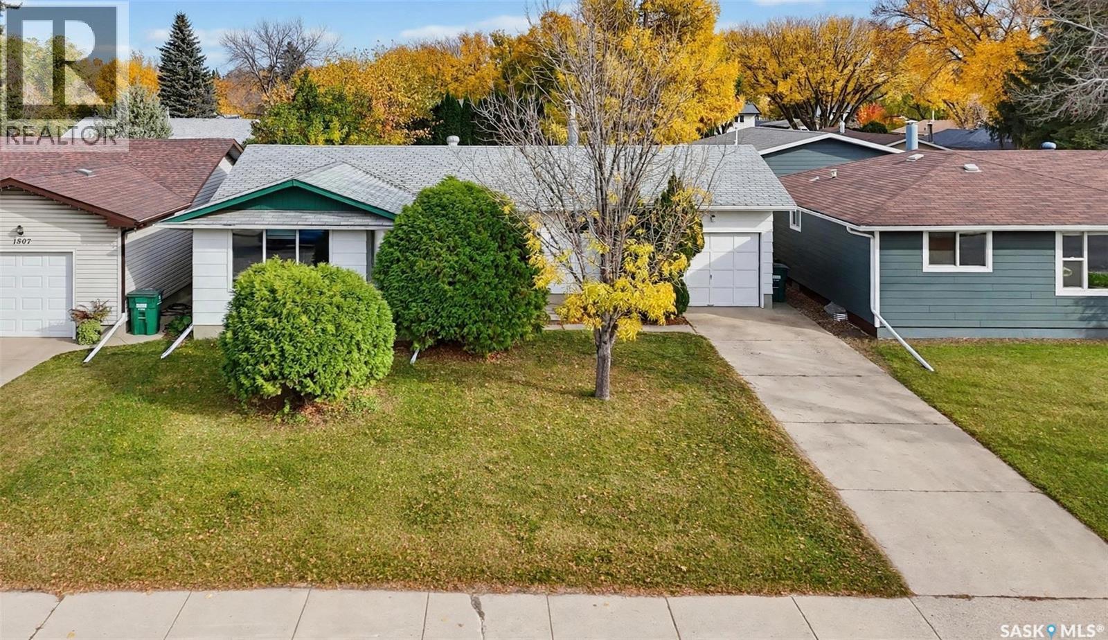 1513 Argyle Avenue Property Photo 1