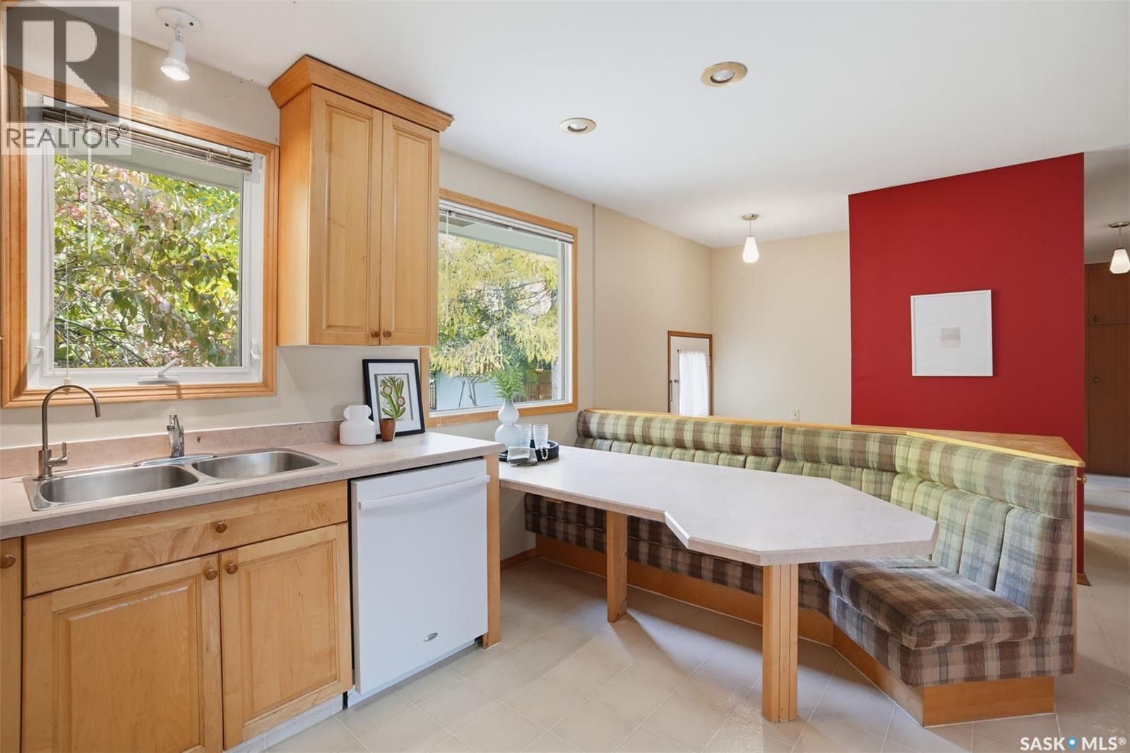 1513 Argyle Avenue Property Photo 17