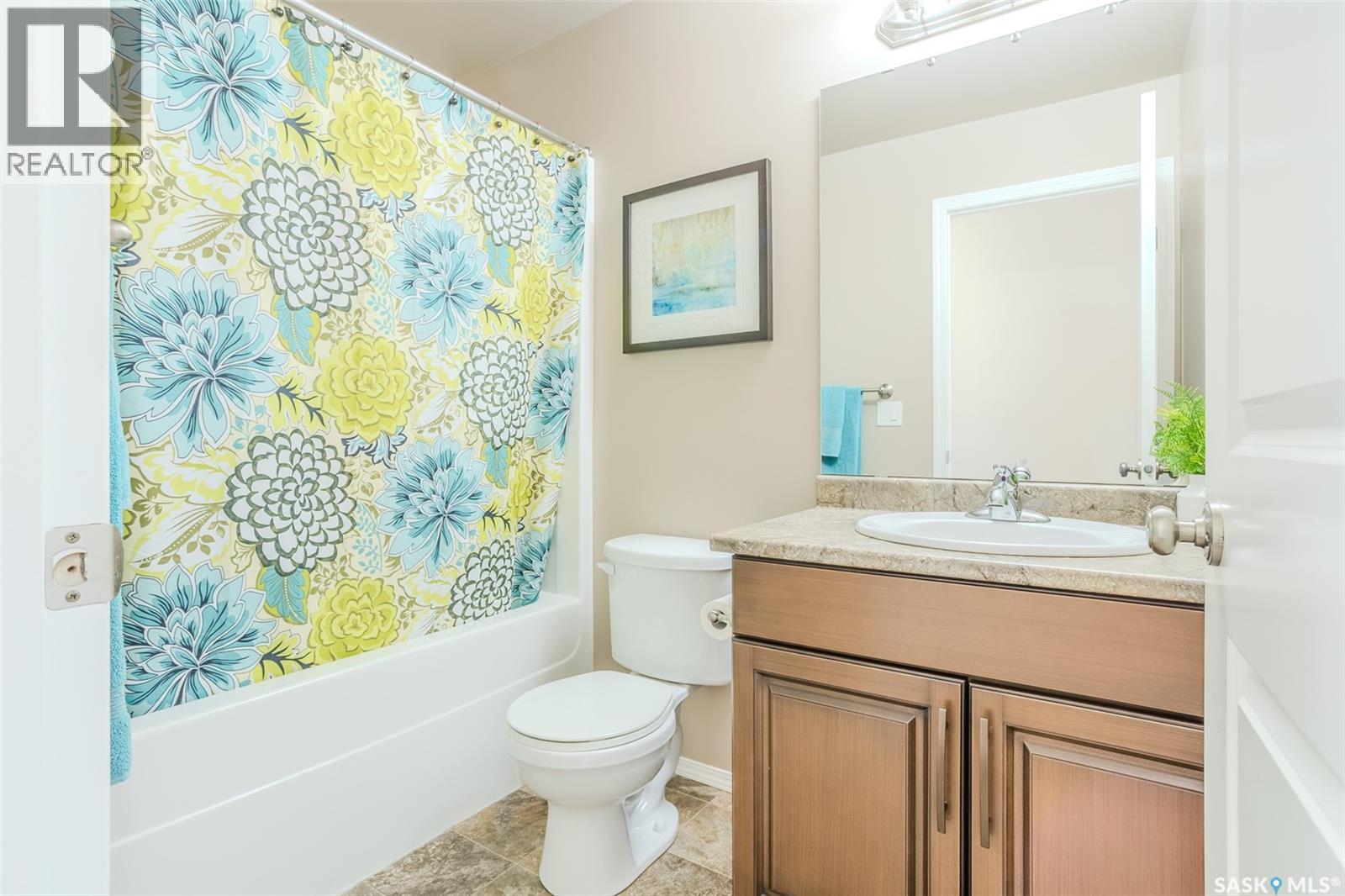 622 Rosewood Boulevard W Property Photo 17