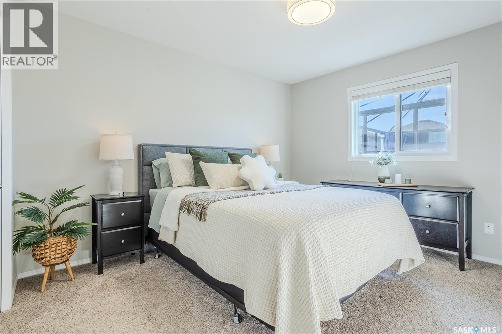 622 Rosewood Boulevard W Property Photo 19