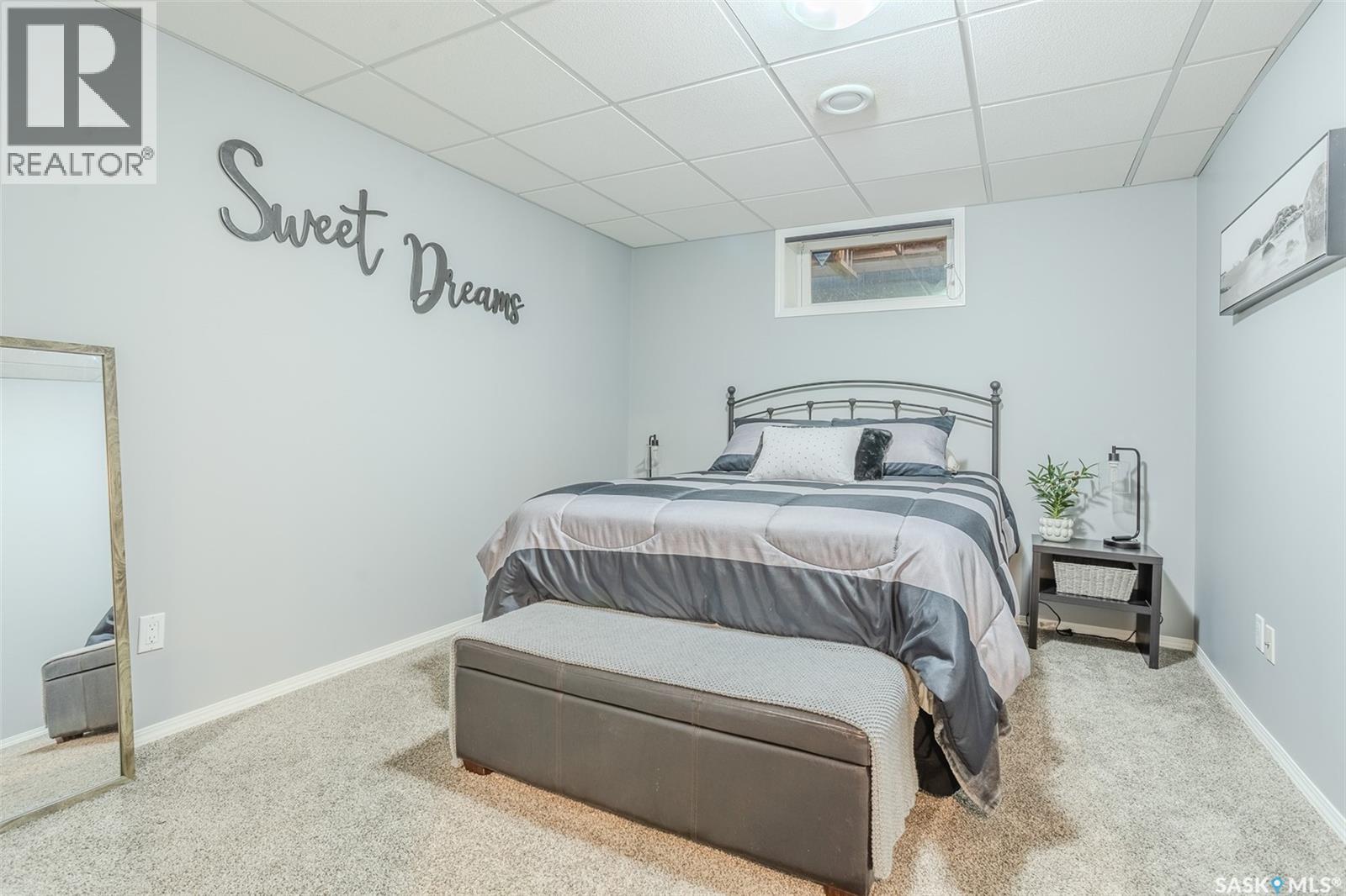 622 Rosewood Boulevard W Property Photo 26