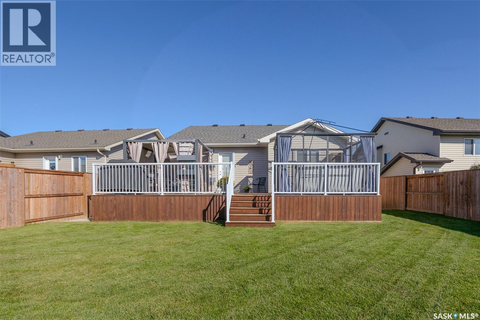 622 Rosewood Boulevard W Property Photo 37
