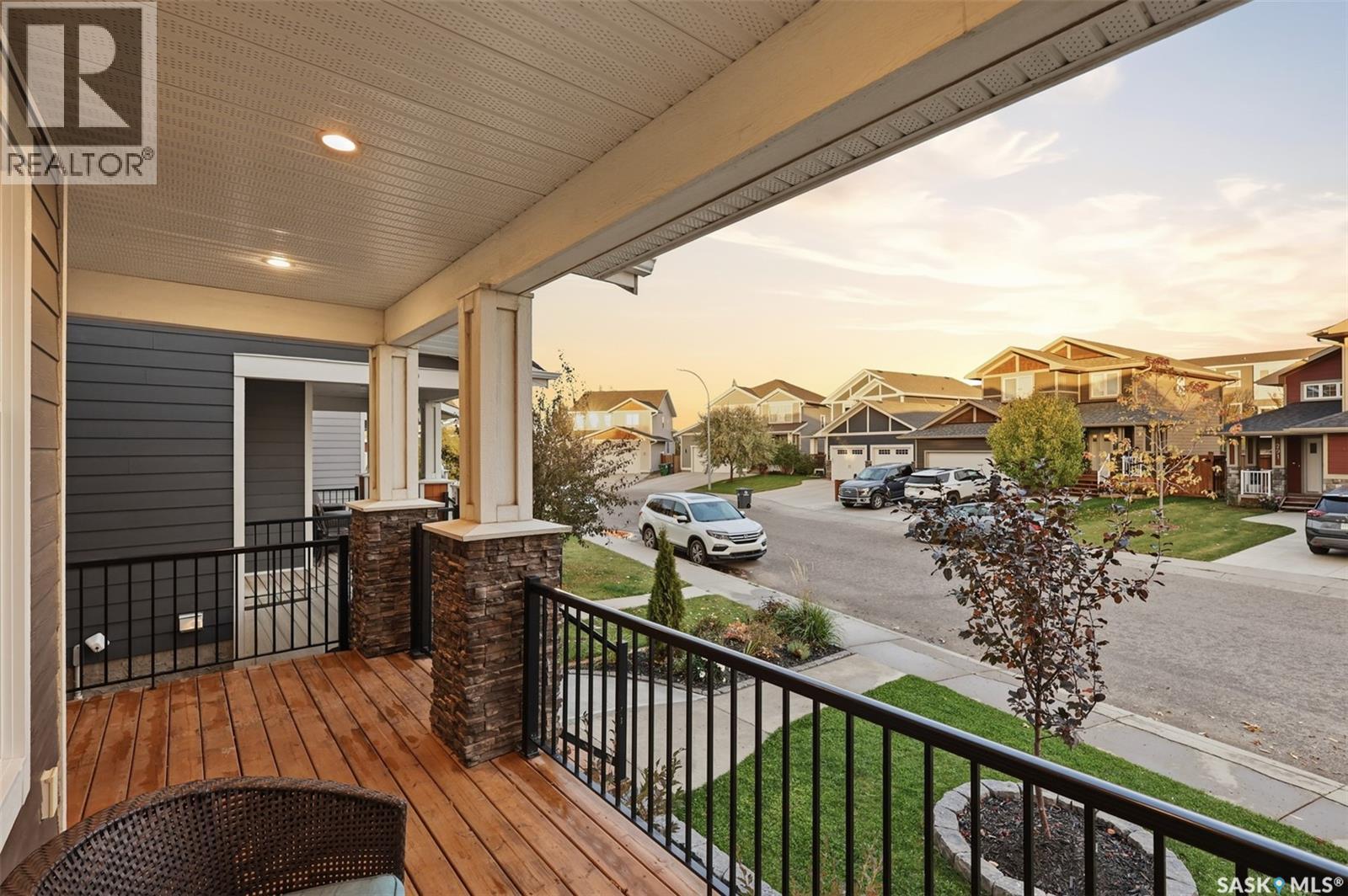 282 Eaton Crescent Property Photo 2
