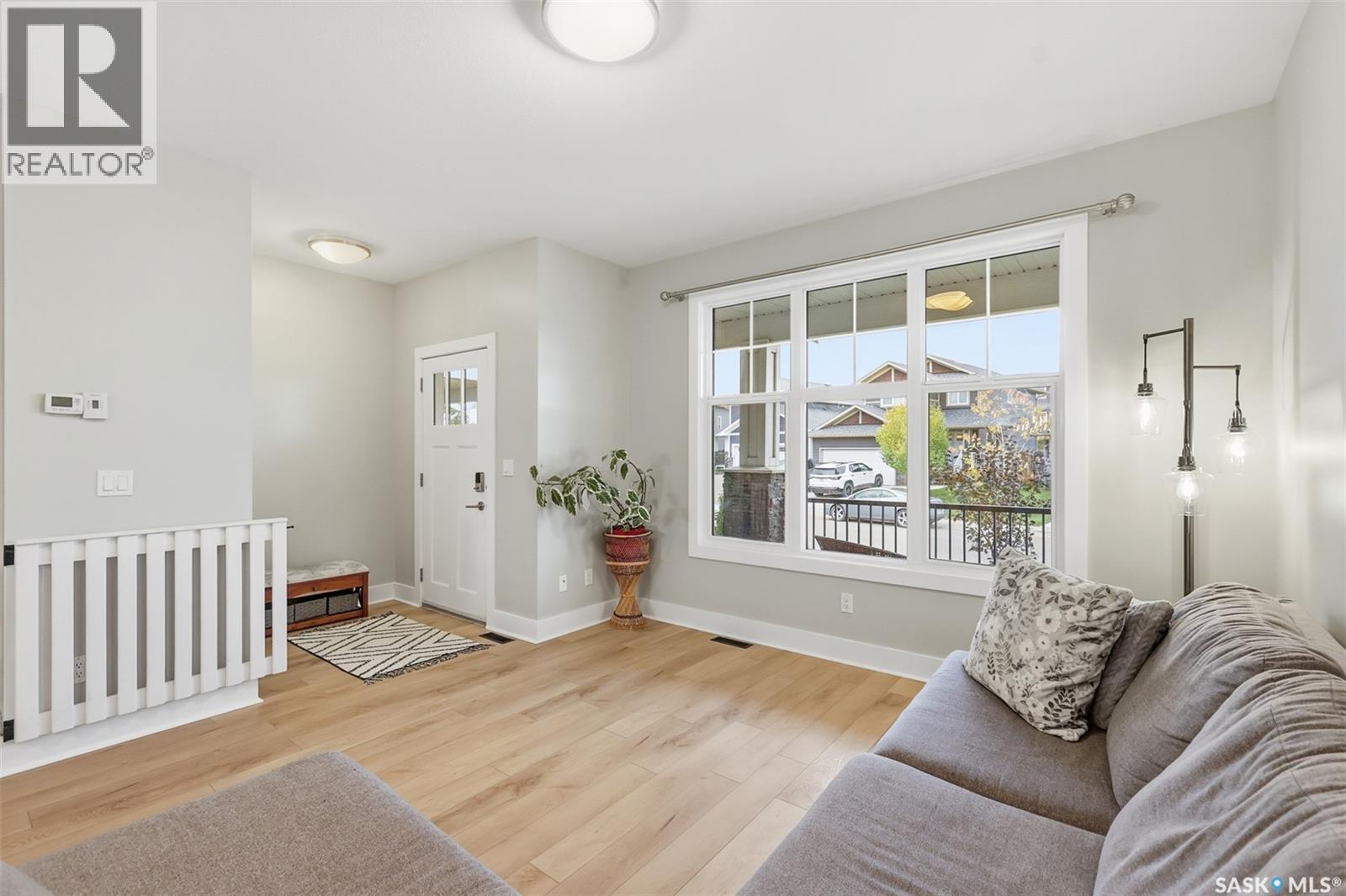 282 Eaton Crescent Property Photo 5