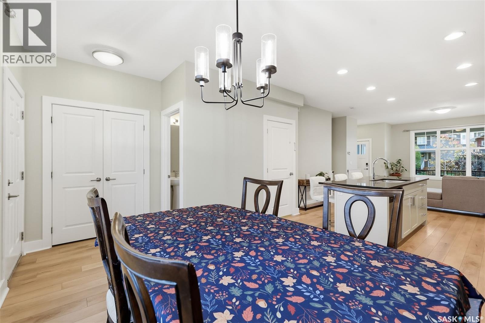 282 Eaton Crescent Property Photo 15
