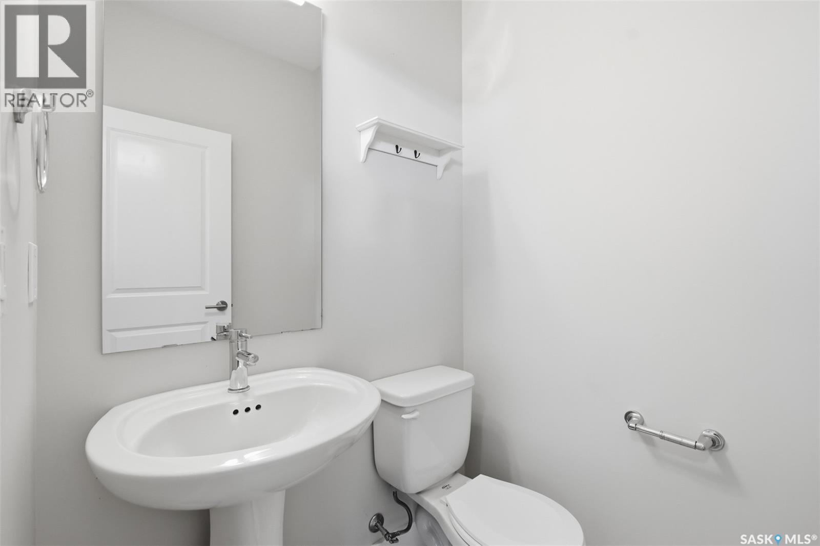 282 Eaton Crescent Property Photo 16