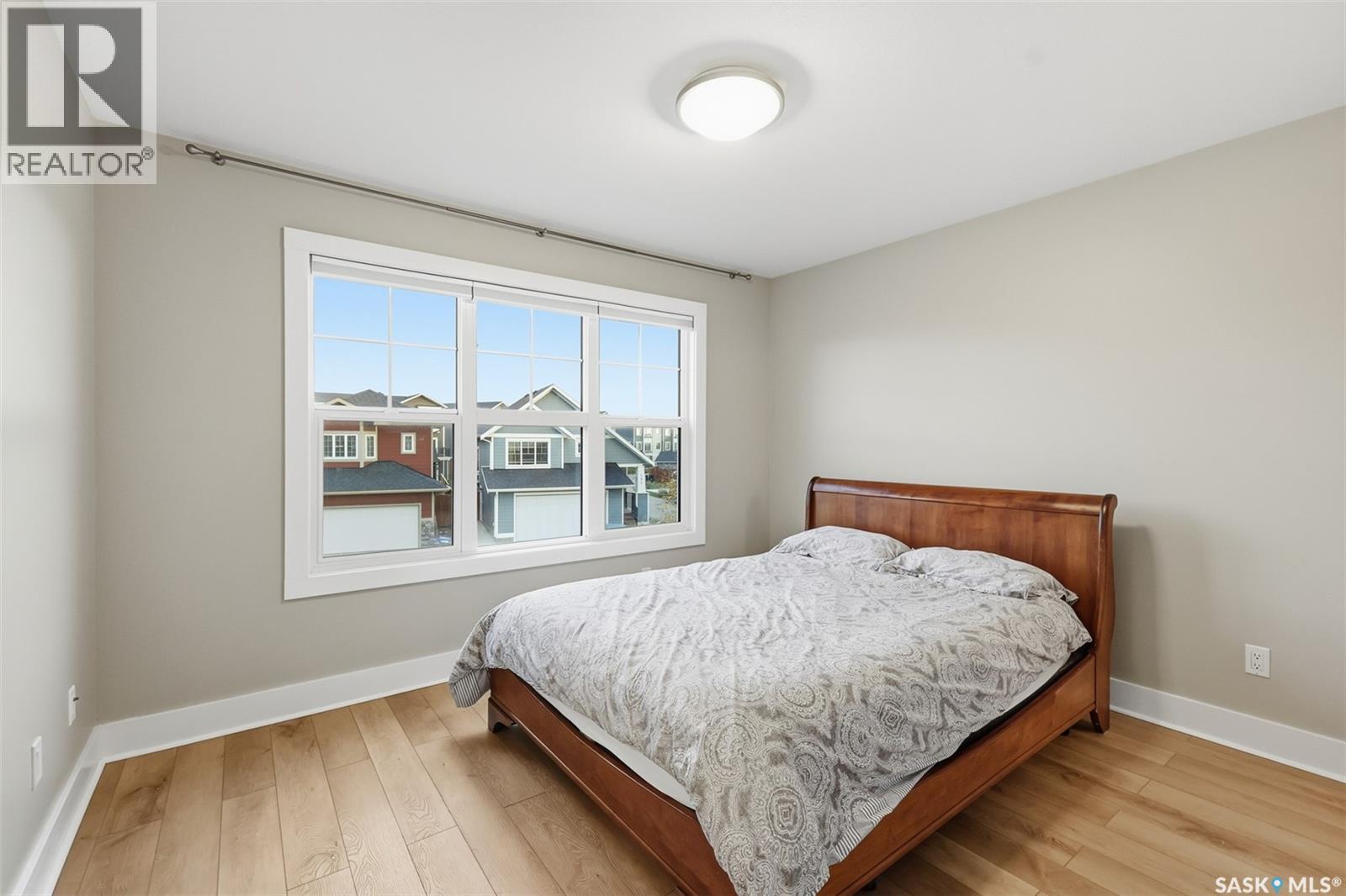 282 Eaton Crescent Property Photo 17
