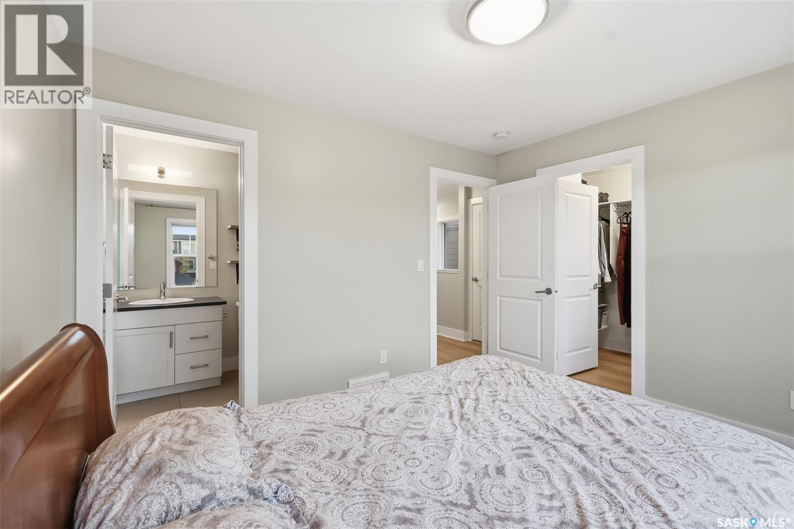 282 Eaton Crescent Property Photo 18