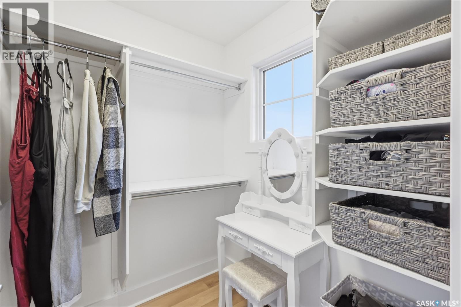 282 Eaton Crescent Property Photo 19