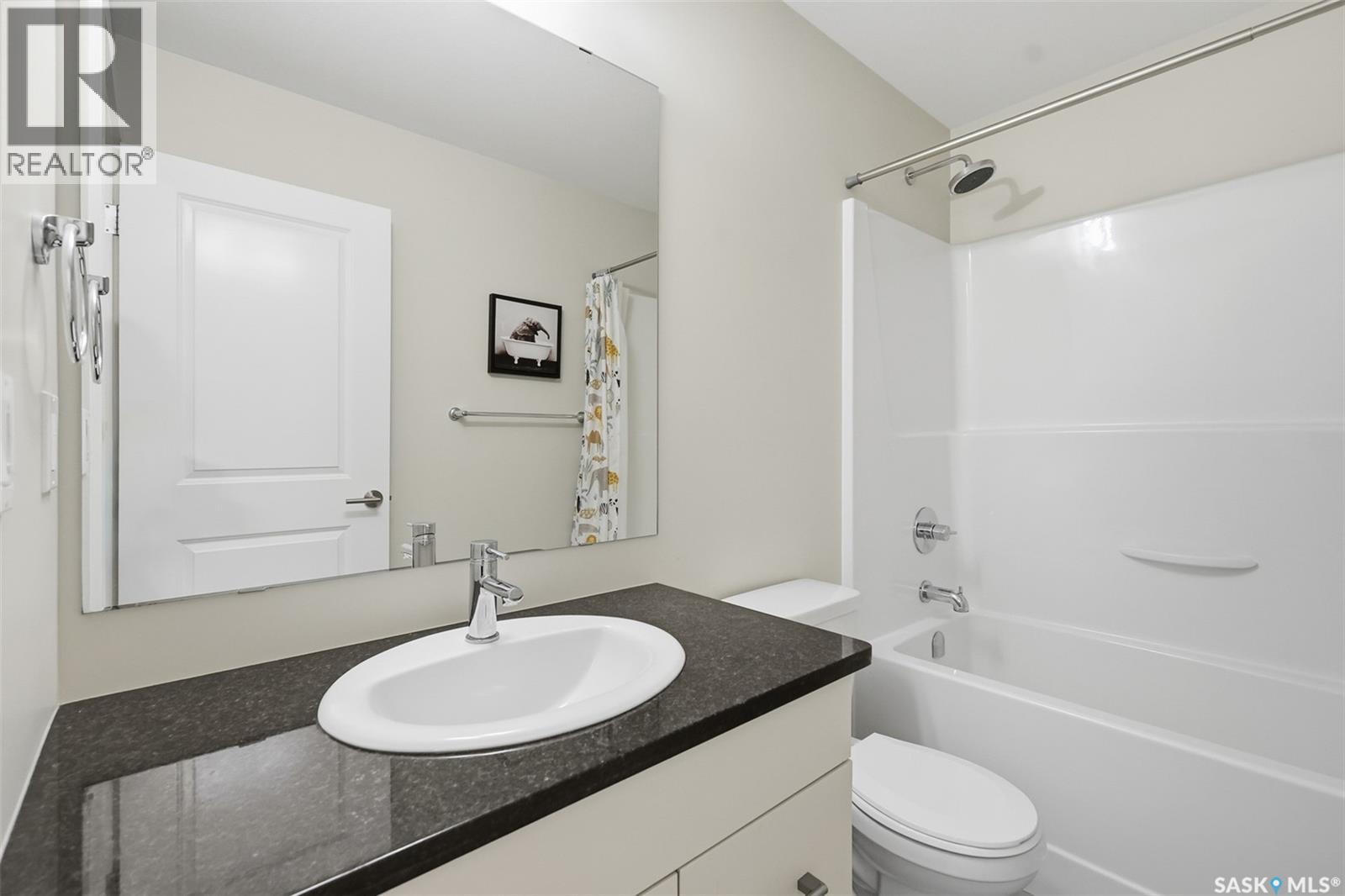 282 Eaton Crescent Property Photo 22