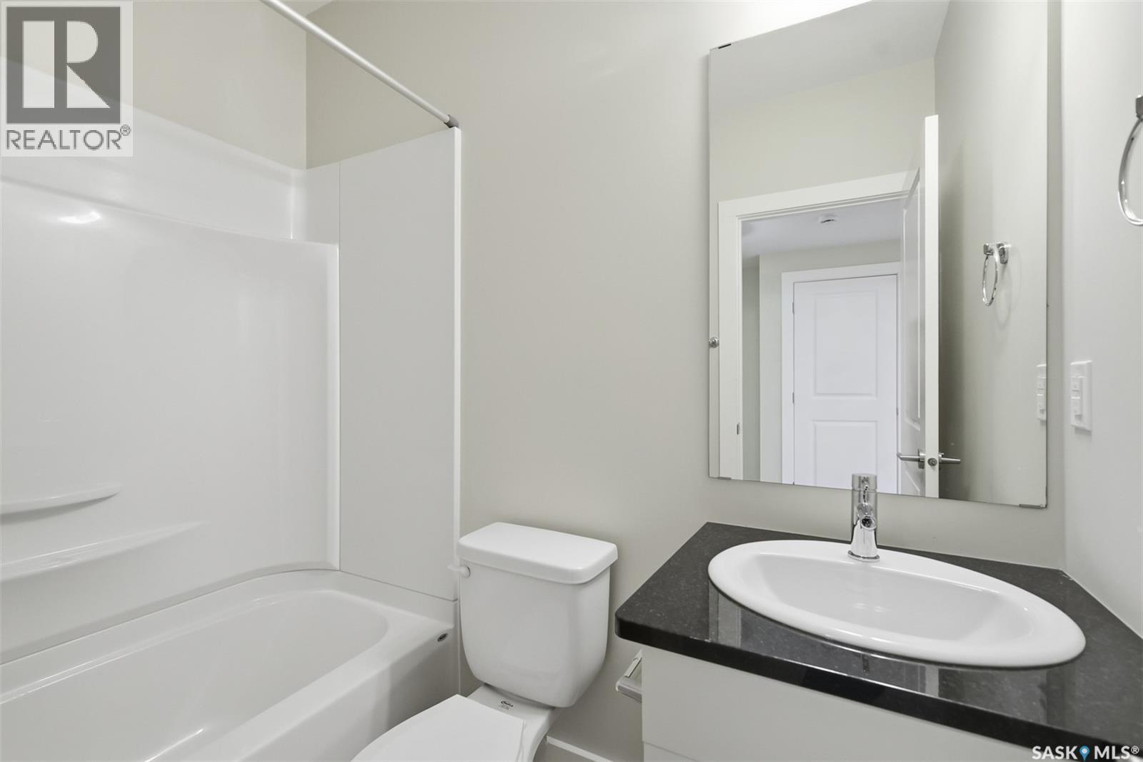 282 Eaton Crescent Property Photo 30