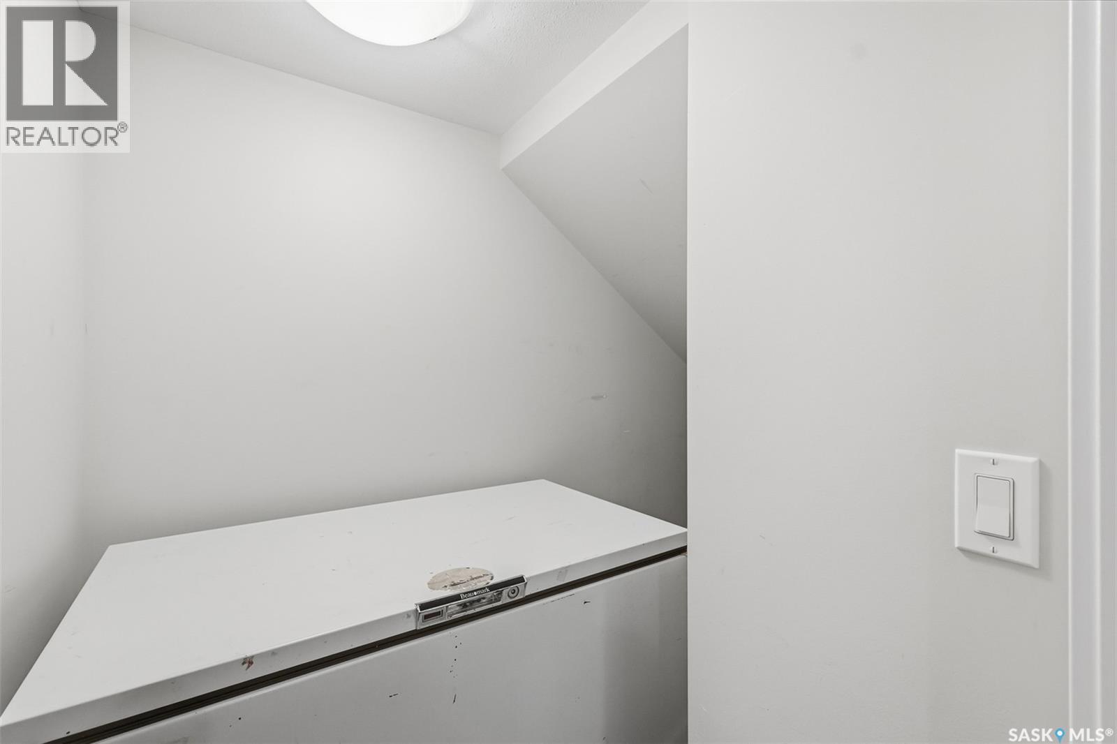 282 Eaton Crescent Property Photo 31