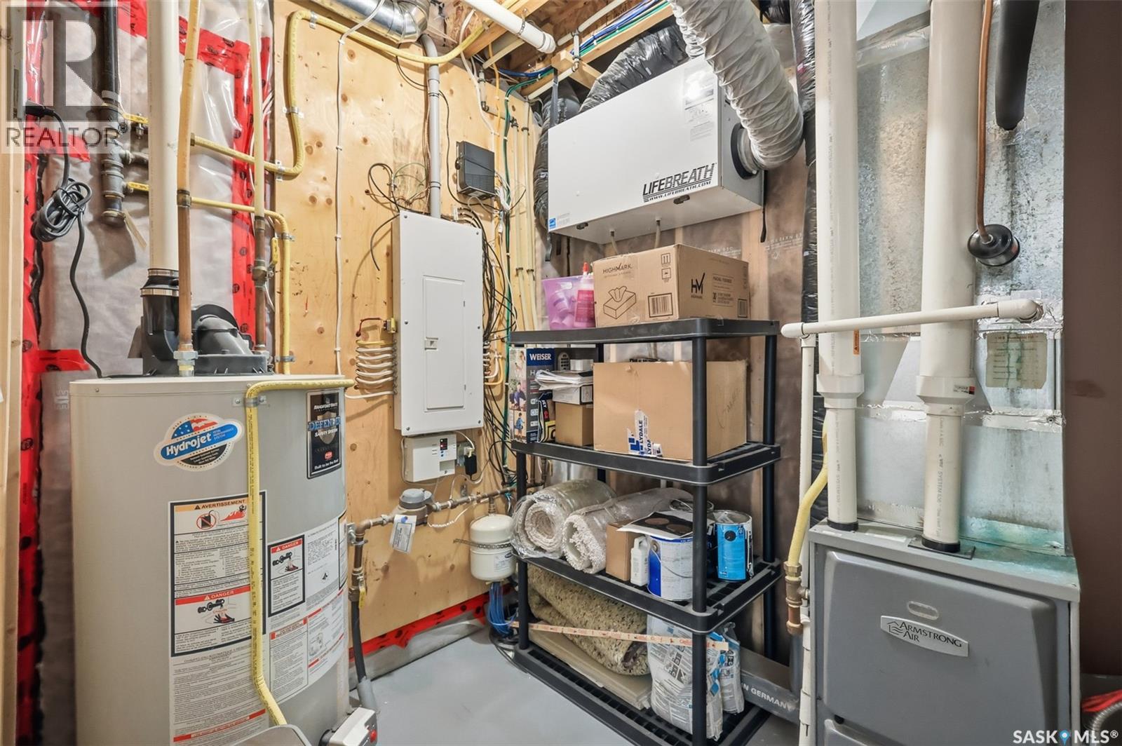 282 Eaton Crescent Property Photo 32