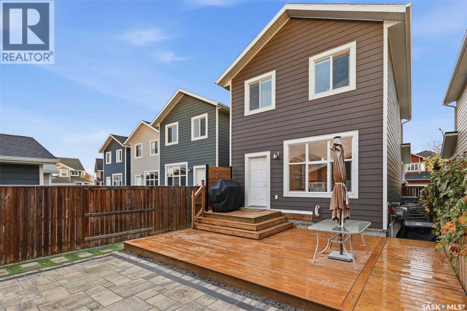 282 Eaton Crescent Property Photo 37