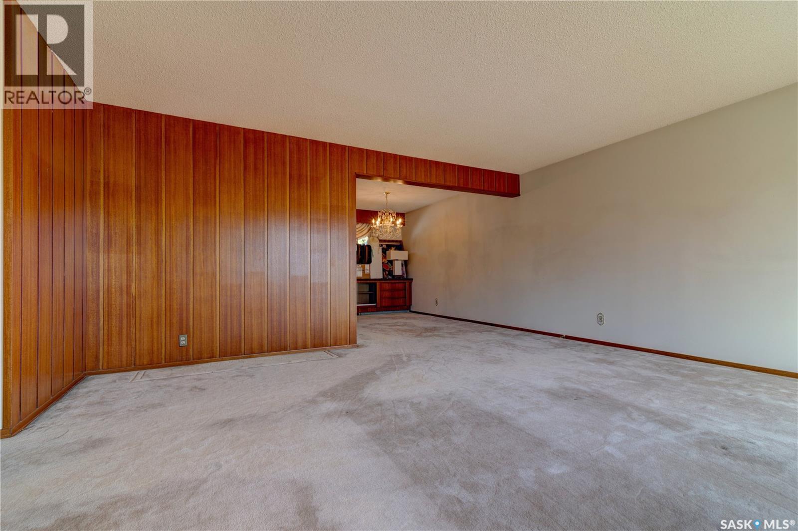 5 Wheaton Crescent Property Photo 8