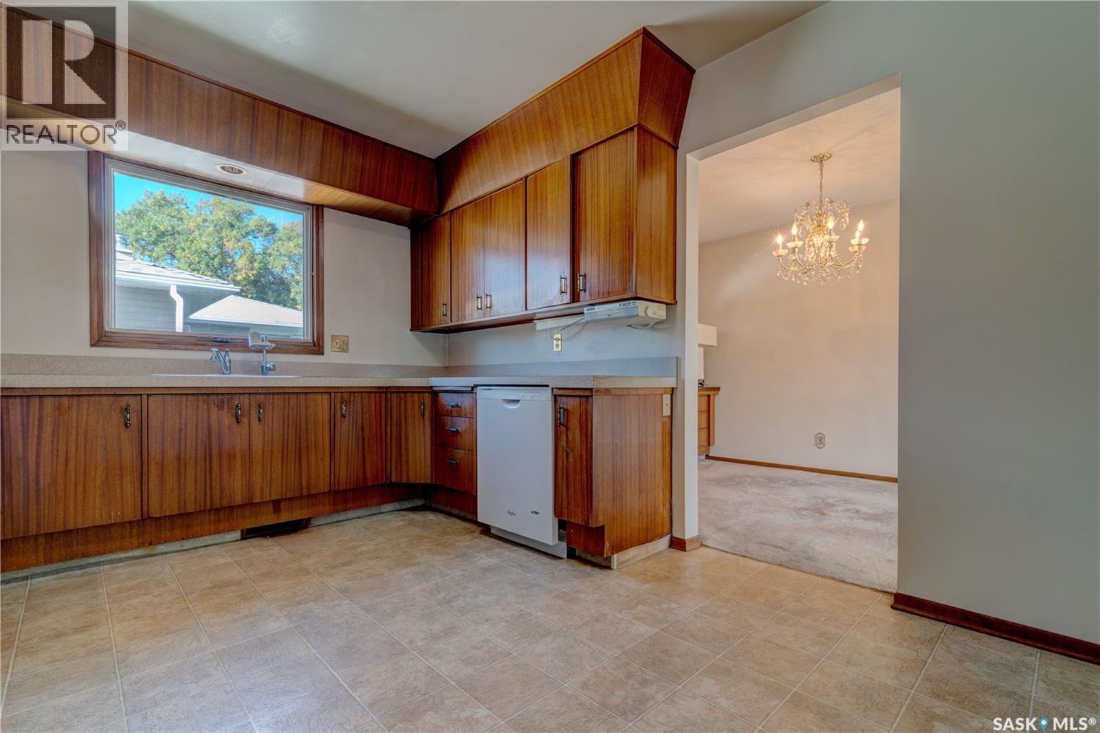 5 Wheaton Crescent Property Photo 15