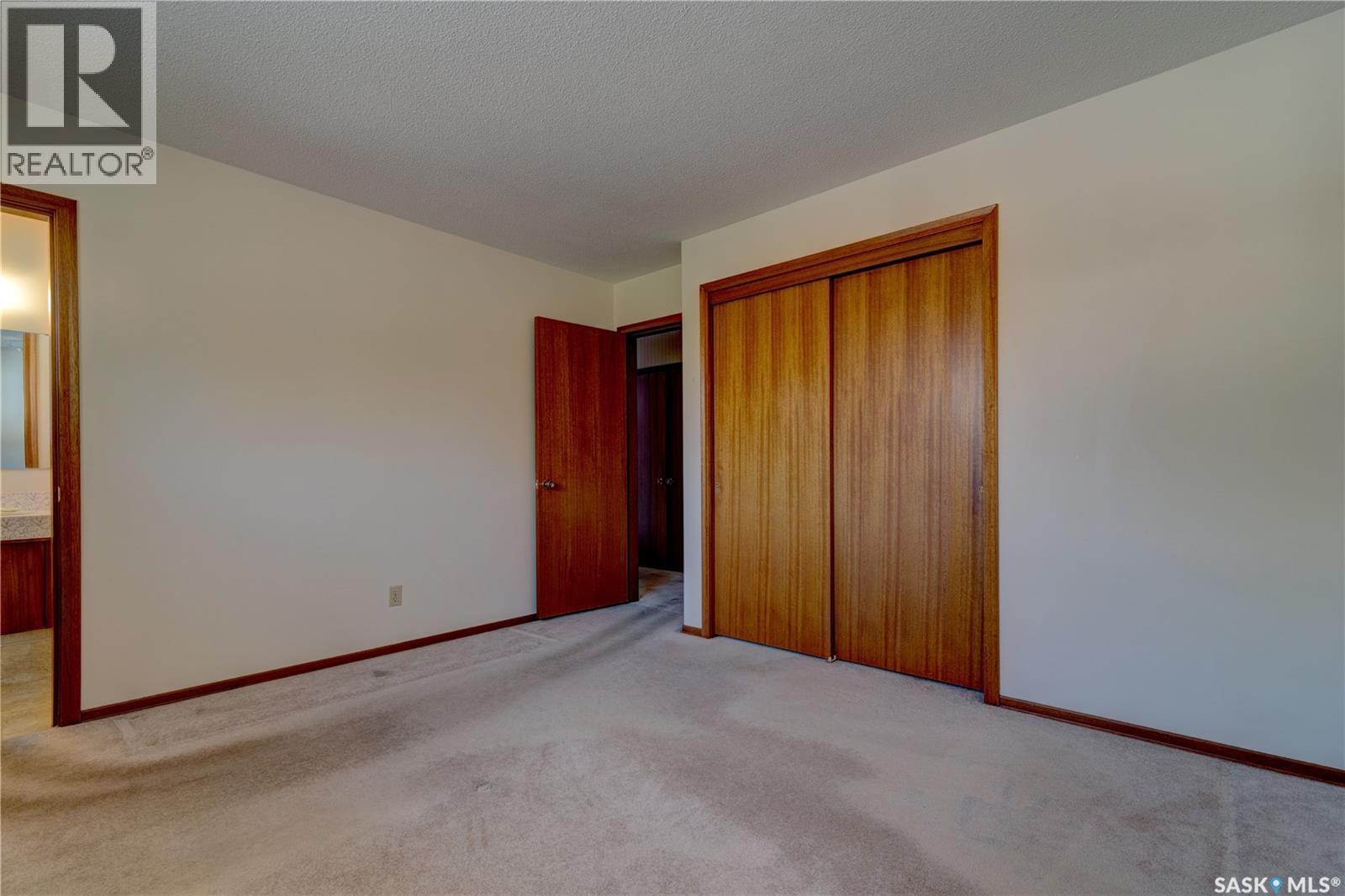 5 Wheaton Crescent Property Photo 18