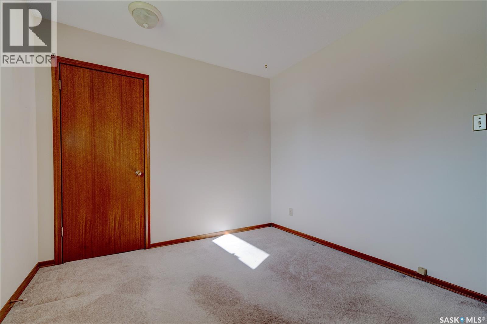 5 Wheaton Crescent Property Photo 20