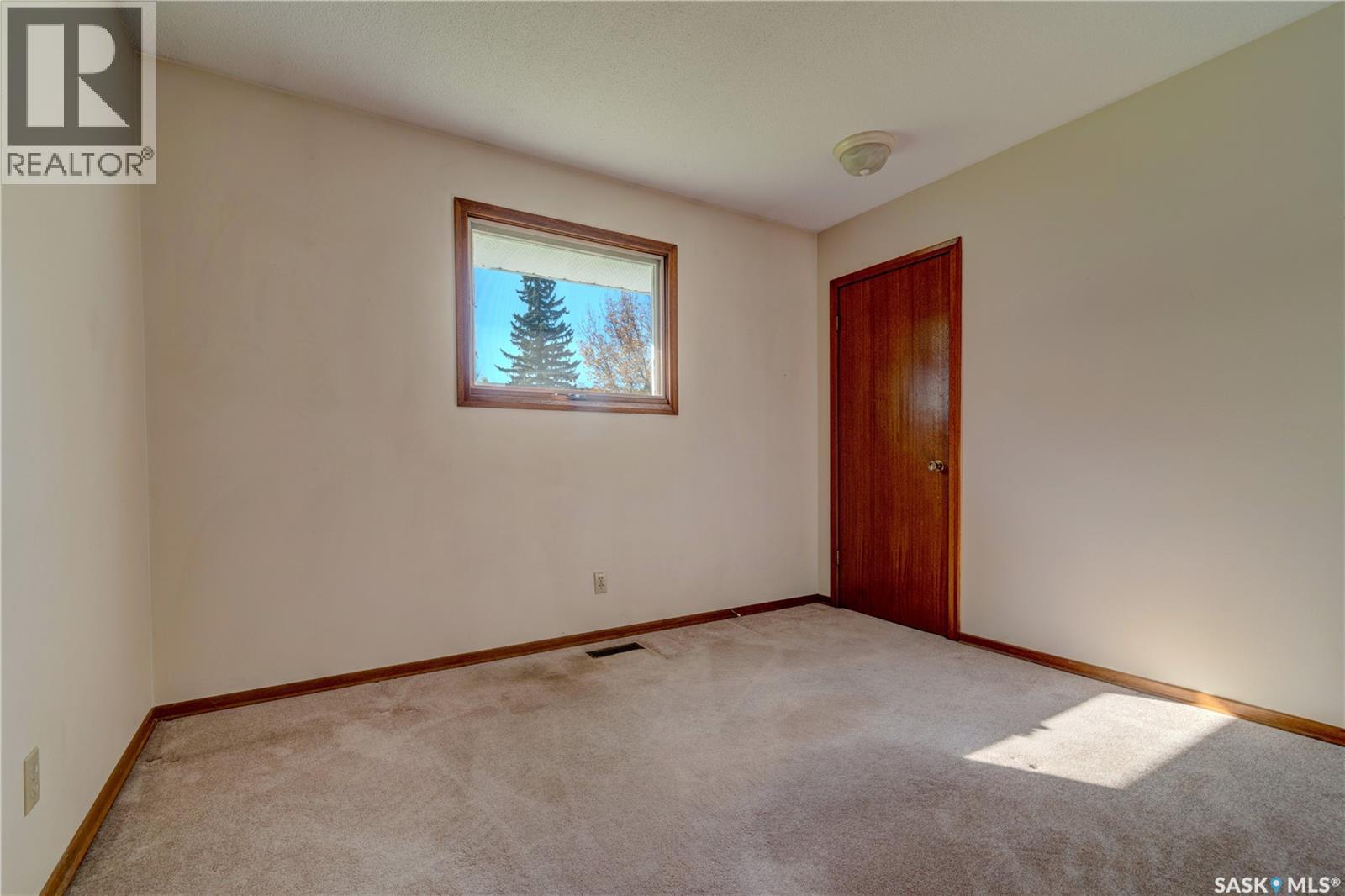 5 Wheaton Crescent Property Photo 27