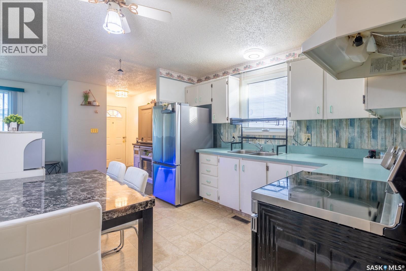 364 Osler Street Property Photo 7
