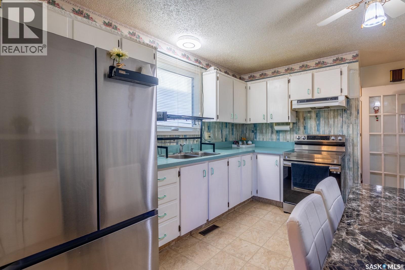 364 Osler Street Property Photo 8