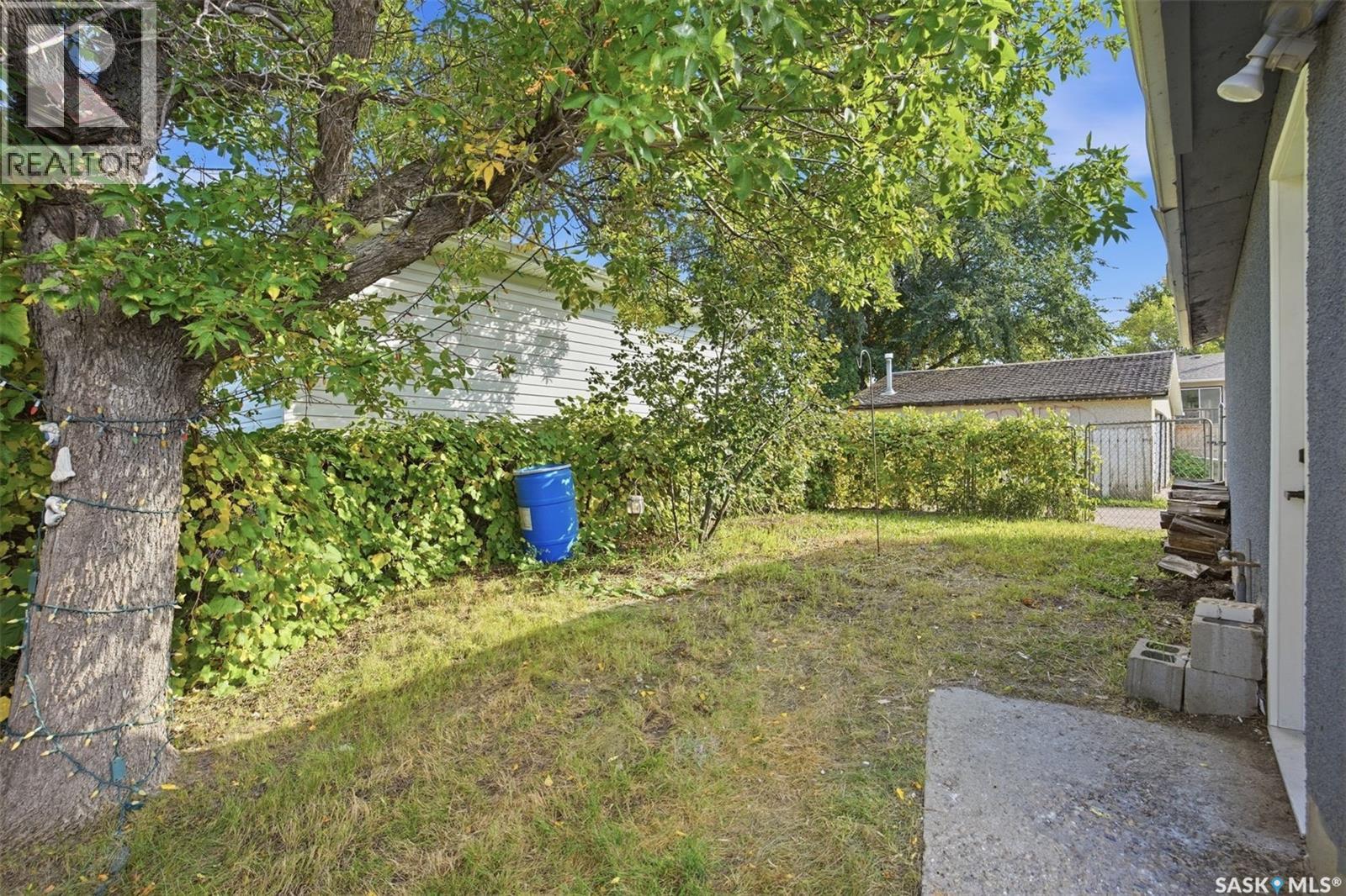 3805 Diefenbaker Drive Property Photo 16