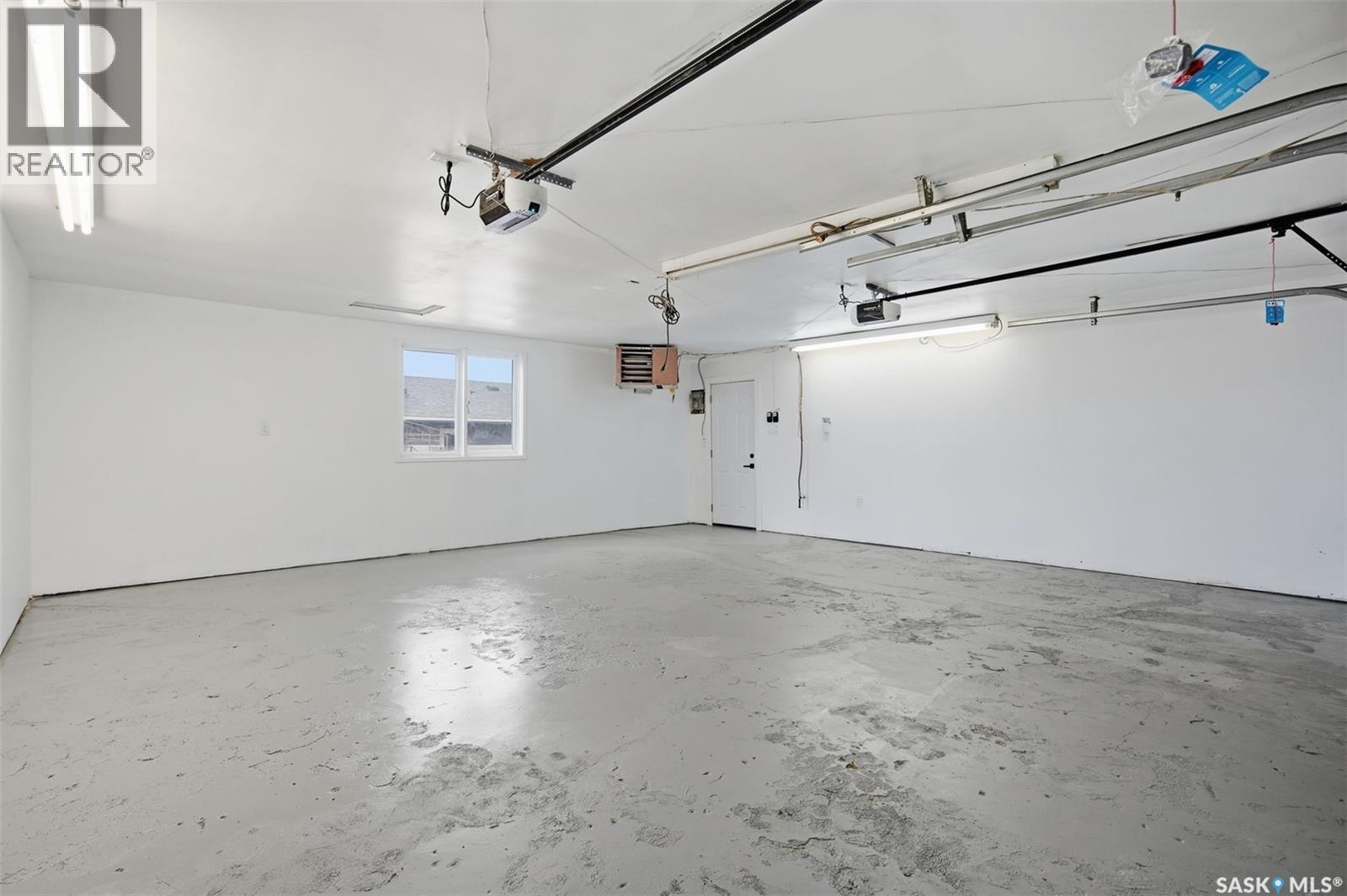 3805 Diefenbaker Drive Property Photo 30