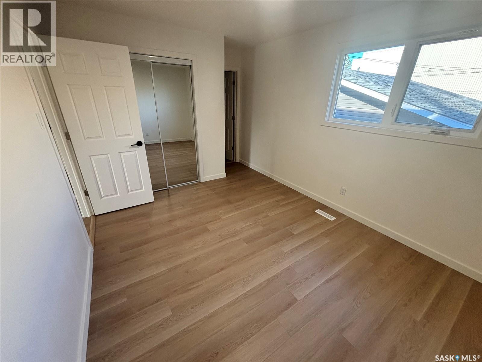 905b Argyle Avenue Property Photo 8