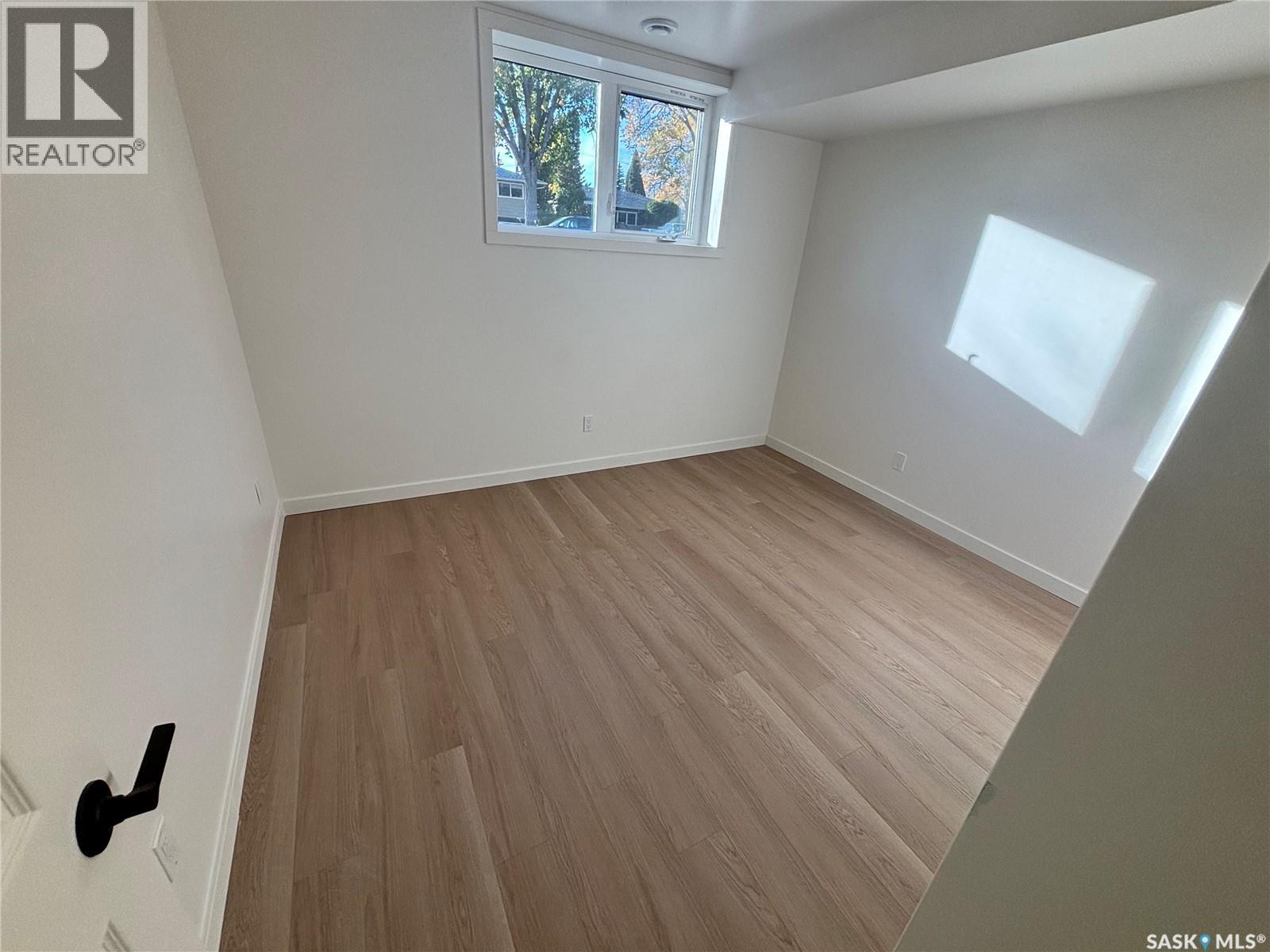 905b Argyle Avenue Property Photo 10