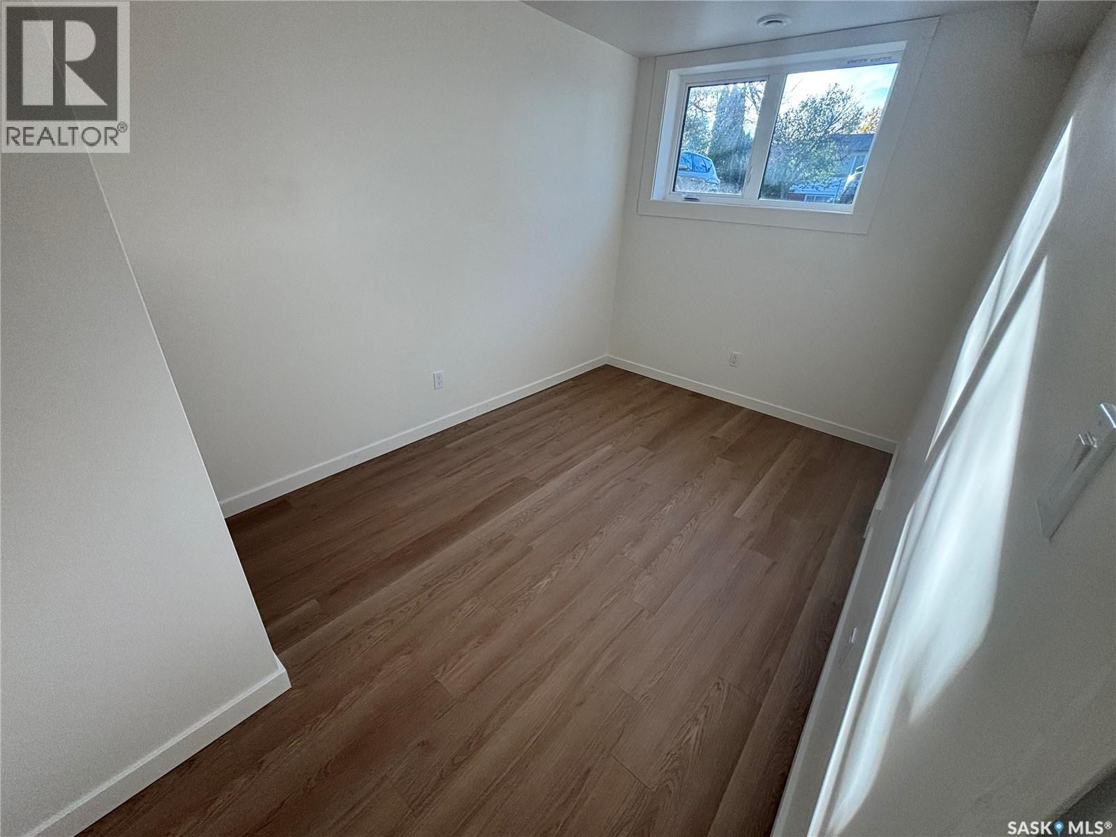 905b Argyle Avenue Property Photo 13